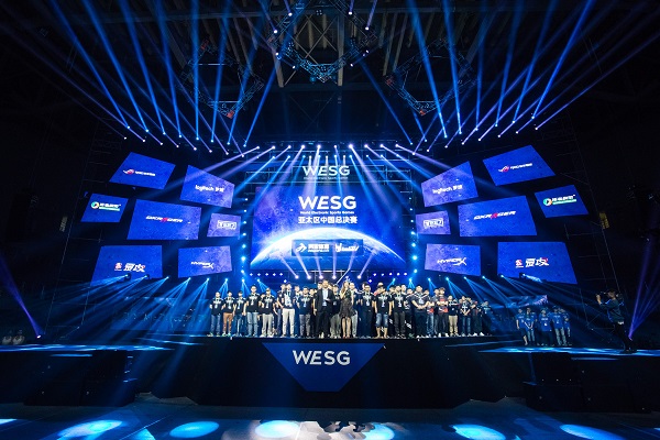 高喊的助威 高喊的助威