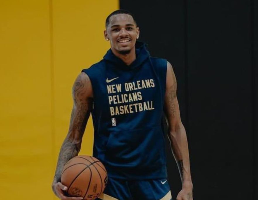 防守反击为 防守反击为