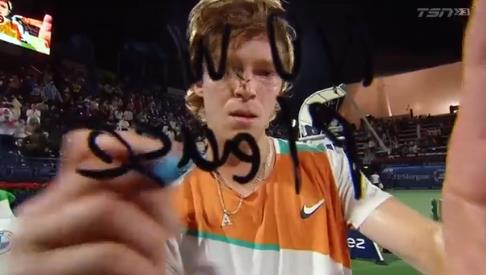 也反映出他 也反映出他