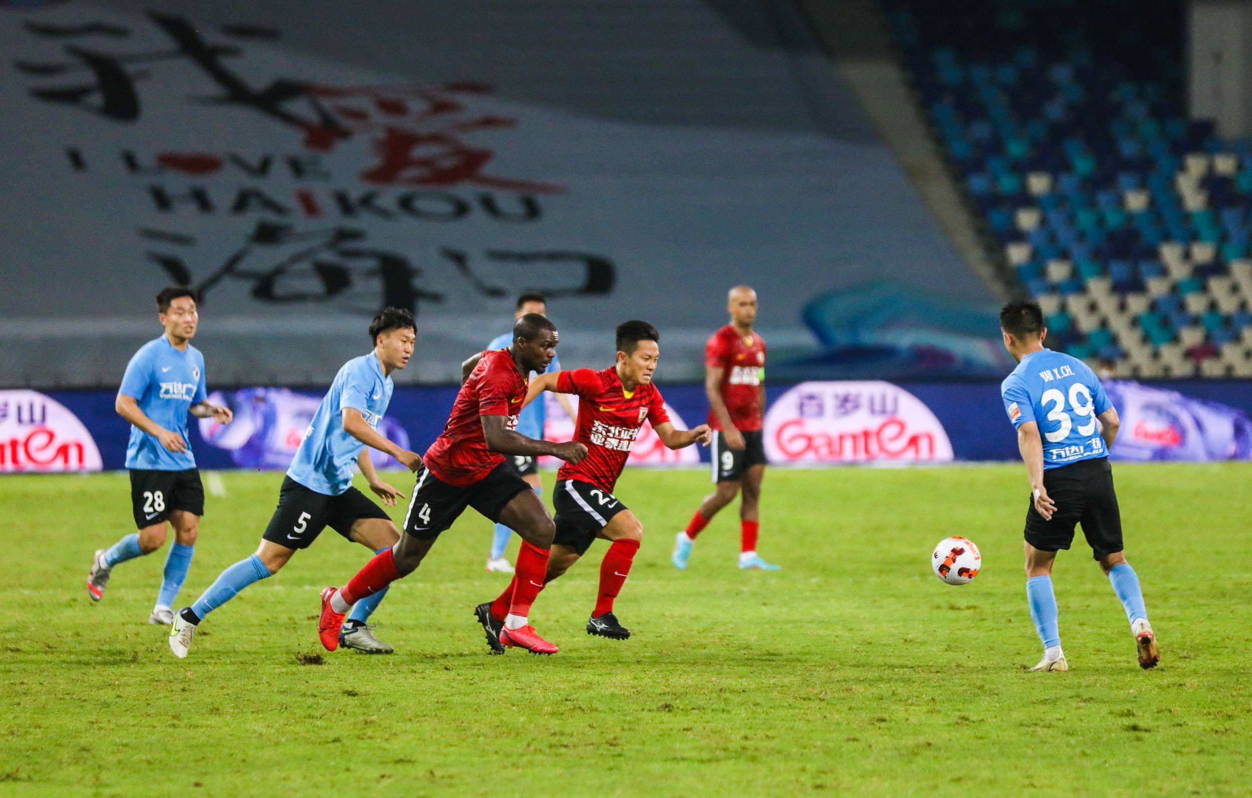 通过球迷故 通过球迷故